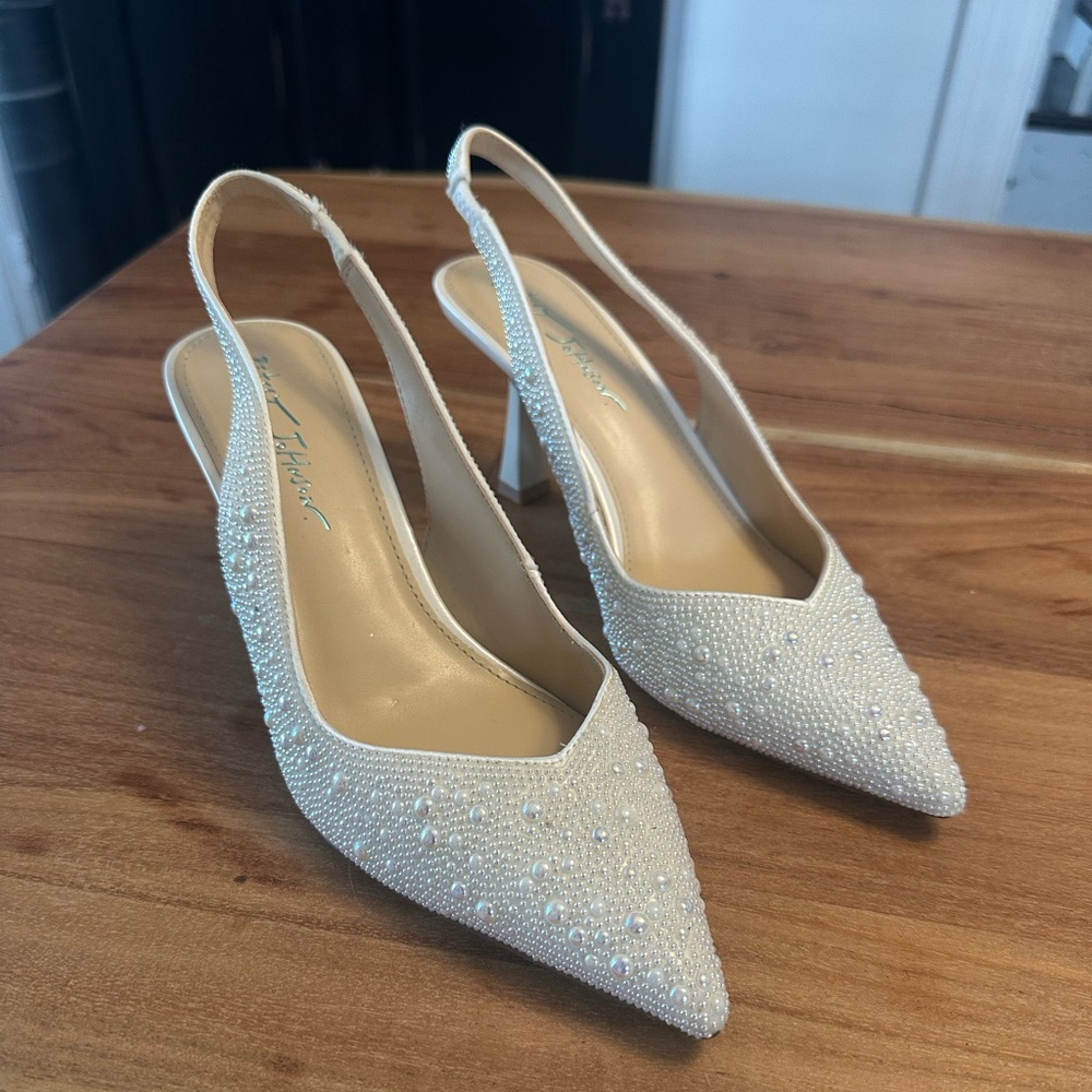 Betsy Johnson Clark Slingback Pointed Toe Pump